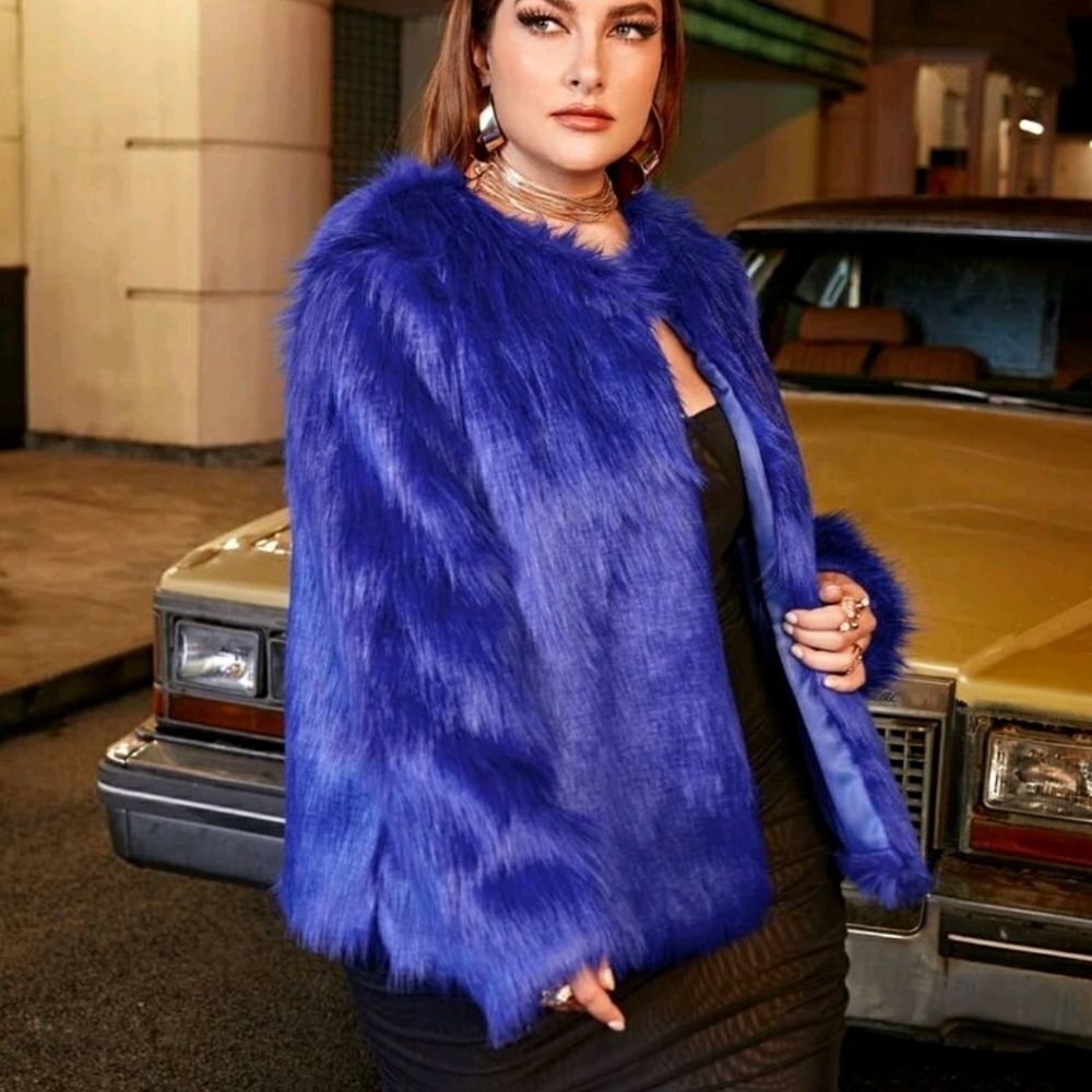 Plus Solid Open Front Fuzzy Coat - Picture 4 of 9
